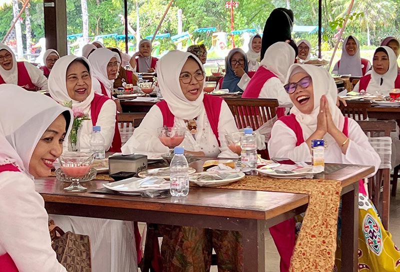 Meriahkan Hari Ibu Nasional Bersama Rumah Sakit JIH